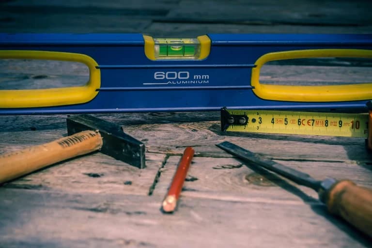 Managers vs Makers: Structuring Teams for Productivity